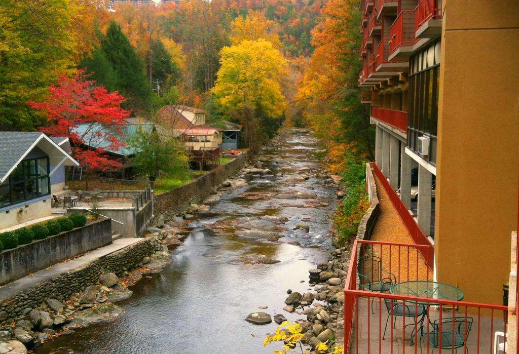 Baymont By Wyndham Gatlinburg On The River Dış mekan fotoğraf